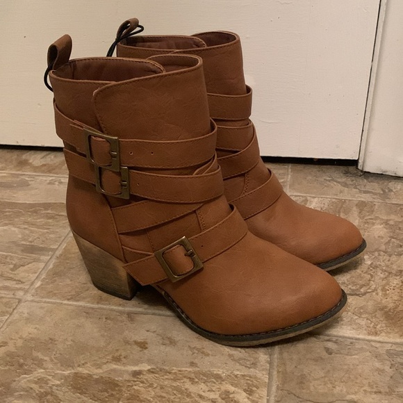Wet Seal Ankle Boots- Size 8 (NWT) - Picture 3 of 4